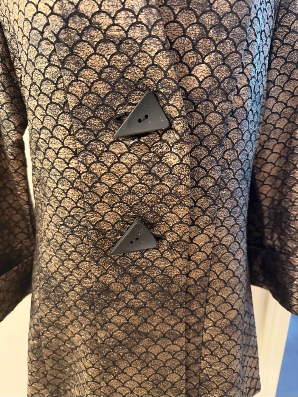 IC by Connie K Metallic Bronze Mandarin-Style Blazer Scalloped Pattern M (10-12)